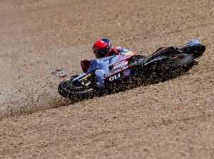 Momen 9 Pebalap Crash di Sprint Race MotoGP Spanyol, Jorge Martin Juara