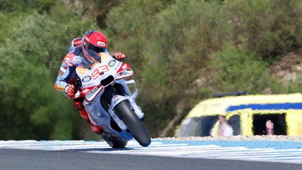 JEREZ DE LA FRONTERA, SPAIN - APRIL 26: Marc Marquez of Spain and Gresini Racing MotoGP team rides during the Free Practice at the MotoGP Of Spain on April 26, 2024 in Jerez de la Frontera, Spain. (Photo by Joao Rico/DeFodi Images via Getty Images)