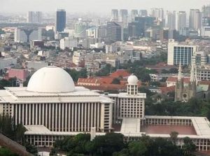 Masjid Istiqlal Sediakan Lahan Parkir bagi Jemaat Katedral Saat Misa Natal