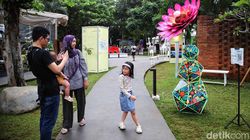 Menghabiskan Waktu Akhir Pekan dengan Menikmati Instalasi Seni