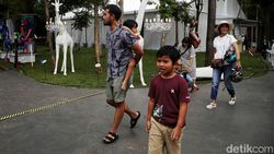 Menghabiskan Waktu Akhir Pekan dengan Menikmati Instalasi Seni