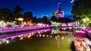 Menikmati Akhir Pekan di Taman Prestasi Surabaya