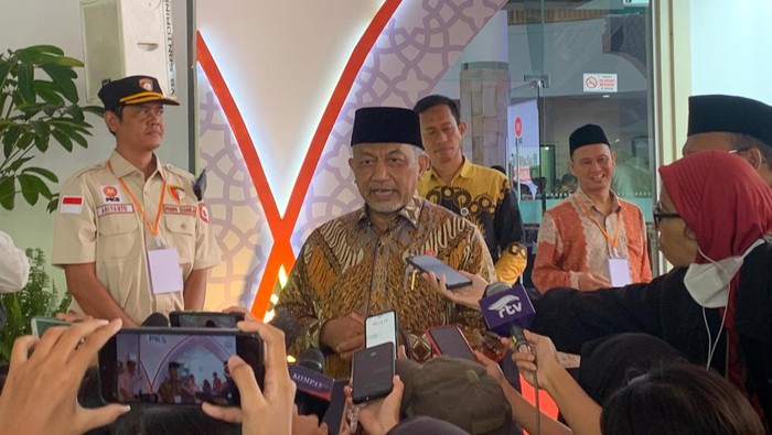 Prabowo Tak Hadiri Halalbihalal PKS, Syaikhu: Dia Ada Acara