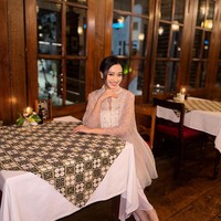 Selain cantik, wanita 26 tahun tersebut dikenal dengan sederet prestasinya. Puteri sendiri telah lulus dari Fakultas Ekonomi dan Bisnis di Universitas Indonesia.  Foto: Instagram Puteri Modiyanti