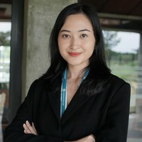 Puteri berhasil menyelesaikan dua studinya selama 3,5 tahun. Berkat dua pendidikan sarjananya ia menyandang gelar Puteri Modiyanti, S.E., B.Sc.  Foto: Instagram Puteri Modiyanti