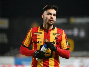 Indonesian Abroad: Sandy Walsh Gagal Bawa Mechelen Menang