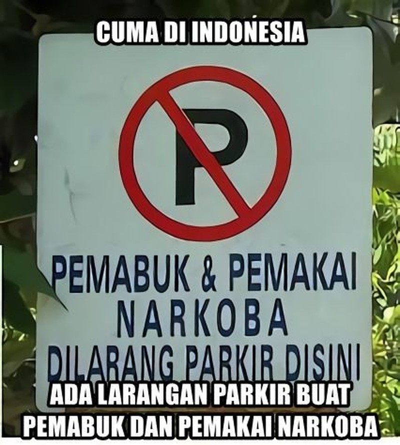 Senang deh jadi orang Indonesia, ada banyak hal unik yang hanya bisa ditemukan di negara ini. Cek meme 'cuma ada di Indonesia' berikut, dijamin related.