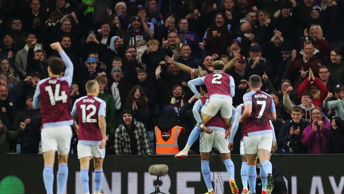 Soccer Football - Premier League - Aston Villa v Chelsea - Villa Park, Birmingham, Britain - April 27, 2024
Aston Villas Moussa Diaby in action Action Images via Reuters/Andrew Boyers NO USE WITH UNAUTHORIZED AUDIO, VIDEO, DATA, FIXTURE LISTS, CLUB/LEAGUE LOGOS OR LIVE SERVICES. ONLINE IN-MATCH USE LIMITED TO 45 IMAGES, NO VIDEO EMULATION. NO USE IN BETTING, GAMES OR SINGLE CLUB/LEAGUE/PLAYER PUBLICATIONS.