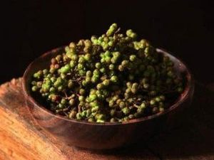 Bikin Lidah Kesemutan, Ini Alasan Andaliman Jadi Ciri Khas Masakan Batak