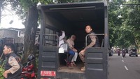 Muncul di Bogor, Emak-emak Viral Maksa Sedekah Diamankan Satpol PP-Dinsos