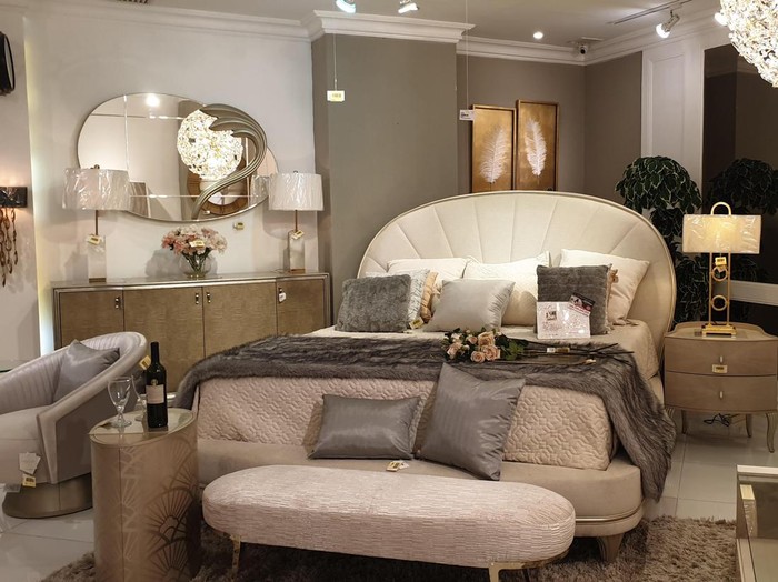 Kamar Tidur American Classic Headboard Cangkang