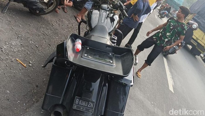 Rekaman CCTV Kecelakaan Rombongan Harley Davidson di Probolinggo