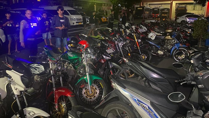Knalpot brong yang dirazia di Polres Blitar Kota