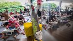Anak-anak Asyik Ikuti Lomba Mewarnai Hari Bumi