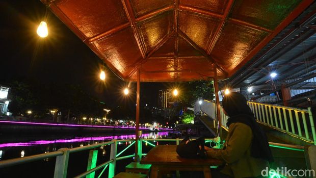 Menikmati akhir pekan di Taman Prestasi Surabaya