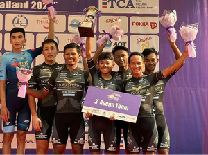 April Ceria Tim Balap Sepeda Nusantara Pro Cycling Team