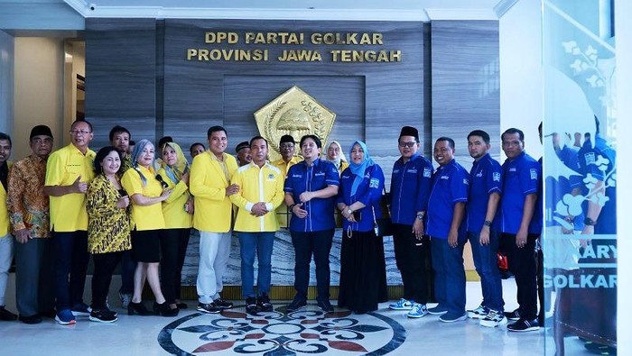 DPD Partai Demokrat kunjungi Kantor Partai Golkar untuk membahas Pilkada 2024 di Jateng, Minggu (28/4/2024).