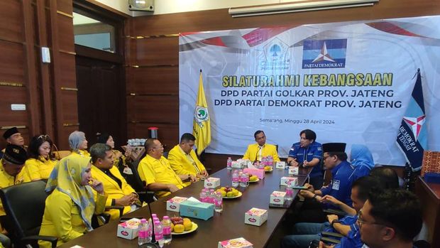 DPD Partai Demokrat kunjungi Kantor Partai Golkar untuk membahas Pilkada 2024 di Jateng, Minggu (28/4/2024).