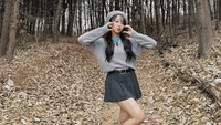 Dita Karang, wanita Bali yang tergabung dalam girl group Korea Selatan, Secret Number. Ia juga berpartisipasi dalam reality show My Way Package Season 2: Pick Me Trip In Bali. Foto: Instagram hey__deets
