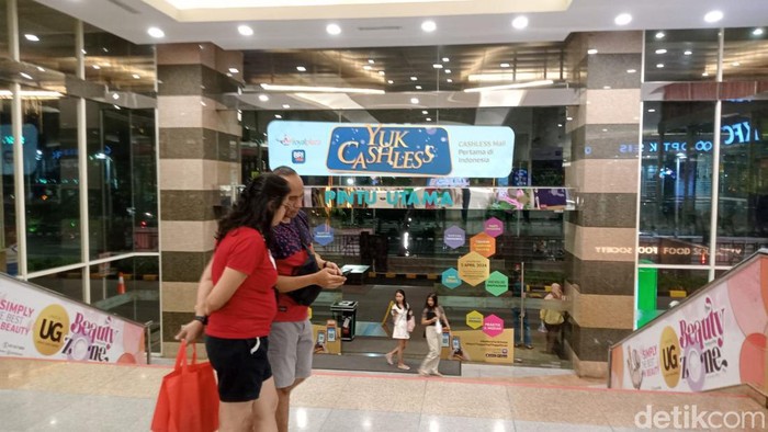 Royal Plaza Surabaya