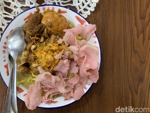 Samande Kuliner Minang yang Menggoyang Lidah Warga Bandung