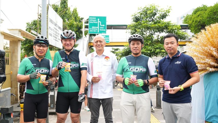Kegiatan olahraga bersepeda terus marak di kalangan masyarakat Indonesia. Sampai hadir kegiatan gowes sepanjang 90 KM.