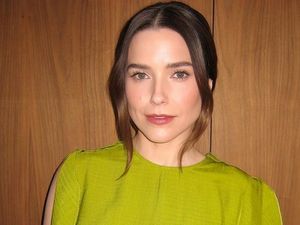 Foto Sophia Bush, Aktris Kontroversial Pacari Wanita Setelah Cerai dari Suami