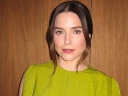 Foto Sophia Bush, Aktris Kontroversial Pacari Wanita Setelah Cerai dari Suami