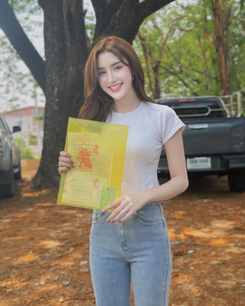 Transgender Thailand di Tempat Pendaftaran Wamil