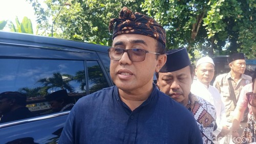 Wali Kota Denpasar I Gusti Ngurah Jaya Negara ketika ditemui di Masjid Al-Ihsan Sanur, Denpasar, Bali, Minggu (28/4/2024).