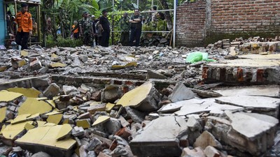 19 Rumah di Tasikmalaya Ambruk Terdampak Gempa Garut