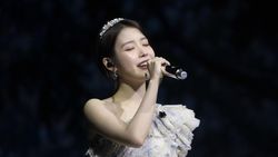 UAENA, Nih Obat PCD dari Konser IU HEREH di Jakarta Buatmu! UAENA, Nih Obat PCD dari Konser IU HEREH di Jakarta Buatmu!