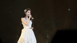 UAENA, Nih Obat PCD dari Konser IU HEREH di Jakarta Buatmu! UAENA, Nih Obat PCD dari Konser IU HEREH di Jakarta Buatmu!