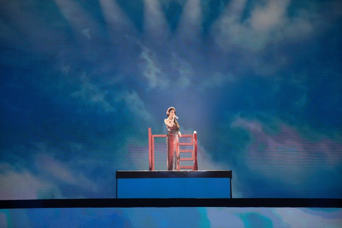 Penampilan IU di konser 2024 IU HEREH World Tour Concert In Jakarta. Konser ini digelar selama dua hari di ICE BSD pada 27-28 April 2024.