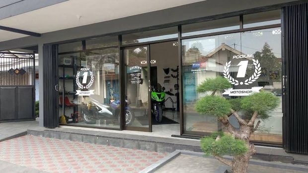 bengkel moge Podium Motosport Kediri Jalan Cemara