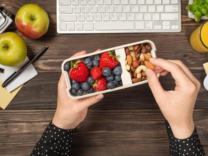 5 Makanan Pilihan Para Pakar Diet saat Ngidam yang Manis-manis