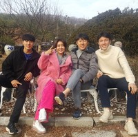 Menikah selama 28 tahun, Shin Tae Yong dan Cha Young Joo dikaruniai dua putra, bernama Shin Jae Won dan Shin Jae Hyeok. Foto: Instagram/@cha_youngjoo