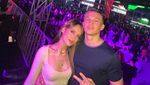 Lengket Kayak Perangko! 7 Pose Cinta Laura dengan Arya Vasco