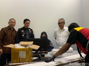 Banyak Kasus Viral, Bos Bea Cukai Tunjukkan Alur Barang Kiriman di Gudang DHL