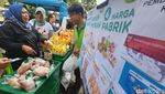 Emak-emak Serbu Sembako Murah Saat Harga Bawang Merah Naik Tinggi