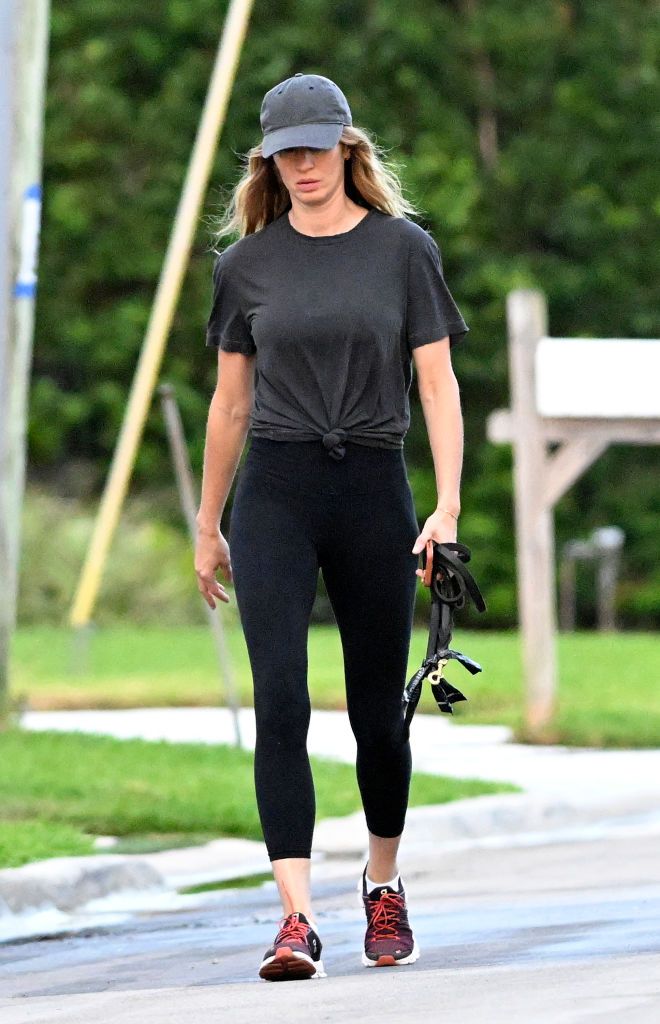 SURFSIDE, FL - APRIL 16: Gisele Bündchen is seen on April 16, 2024 in Surfside, Florida. (Photo by MEGA/GC Images)