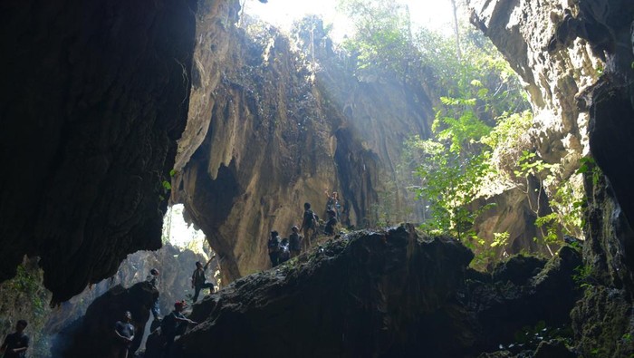 Goa Batu Napalicin salah satu wisata di Muratara