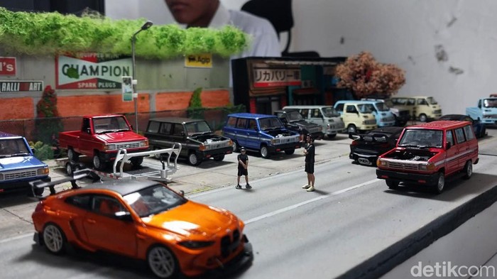 Haqi perajin diorama dan miniatur mobil yang karyanya mendunia Haqi perajin diorama dan miniatur mobil yang karyanya mendunia