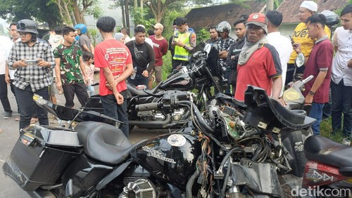Harley-Davidson yang mengalami kecelakaan hingga menewaskan dokter Aziz dan istri di Probolinggo