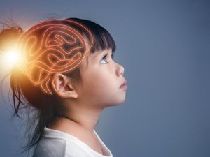 4 Kebiasaan yang Buruk Bagi Otak, Salah Satunya Kurang Bergaul