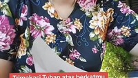 Setelah viral, Ani mengaku bahwa dagangan nasi ramesnya ludes terjual dalam hitungan jam saja karena diserbu pembeli. Foto: TikTok @aniasoka23