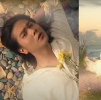 Berlatar di sebuah pantai, video klip musik terbaru Iqbaal itu pun langsung mencuri atensi dan viral. Memilih konsep yang berbeda, video klip lagu terbarunya itu memang terlihat unik. Foto: YouTube/Iqbaal Ramadhan