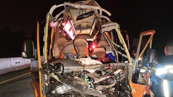 Kecelakaan lalu lintas di tol Batang.