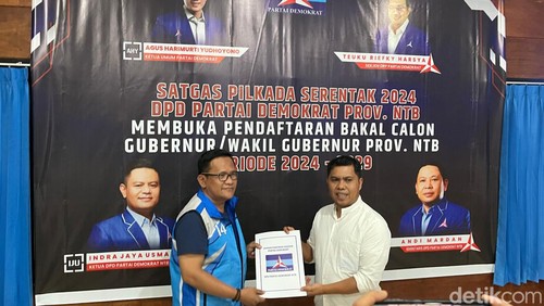 Ketua DPC Partai Gerindra Kota Mataram Abdul Rahman saat mengunjungi Kantor DPD Demokrat NTB di Mataram pada Senin (29/4/2024).
Foto: Helmy Akbar / detikBali