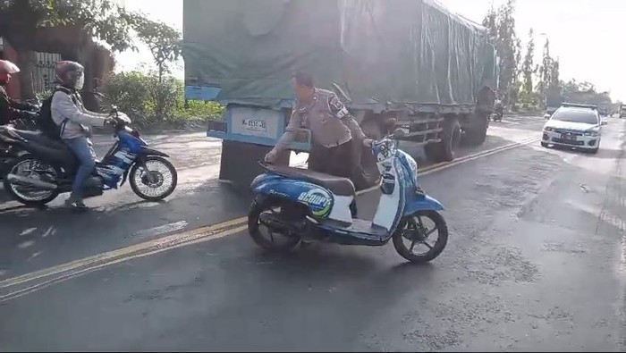 Laka Lamongan